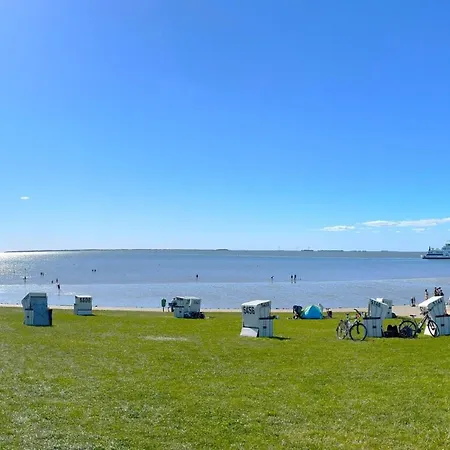 Nordsee-rueckzugsort - Freistehendes Mit Garten, Sauna Und Kamin Dagebüll