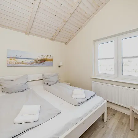 Nordsee-rueckzugsort - Freistehendes Mit Garten, Sauna Und Kamin * Dagebüll